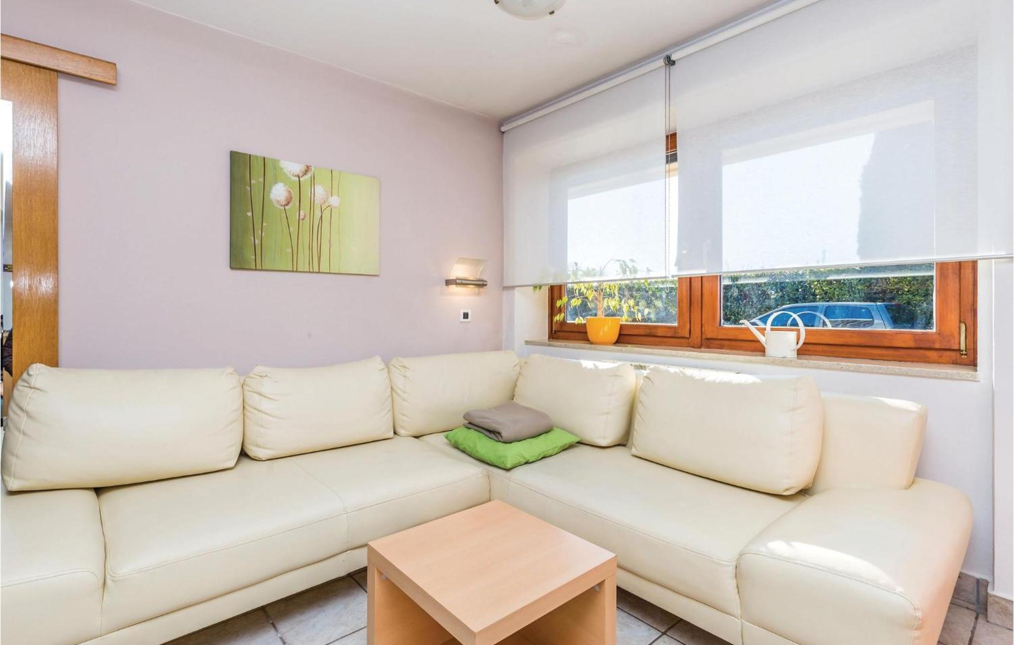 Stunning Apartment In Rijeka With 1 Bedrooms And Wifi Екстериор снимка